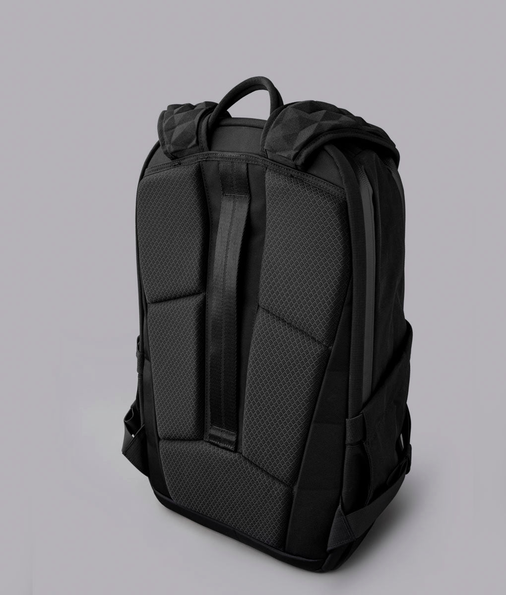 ALPAKA（アルパカ）　ELEMENTS BACKPACK PRO AXOFLUX