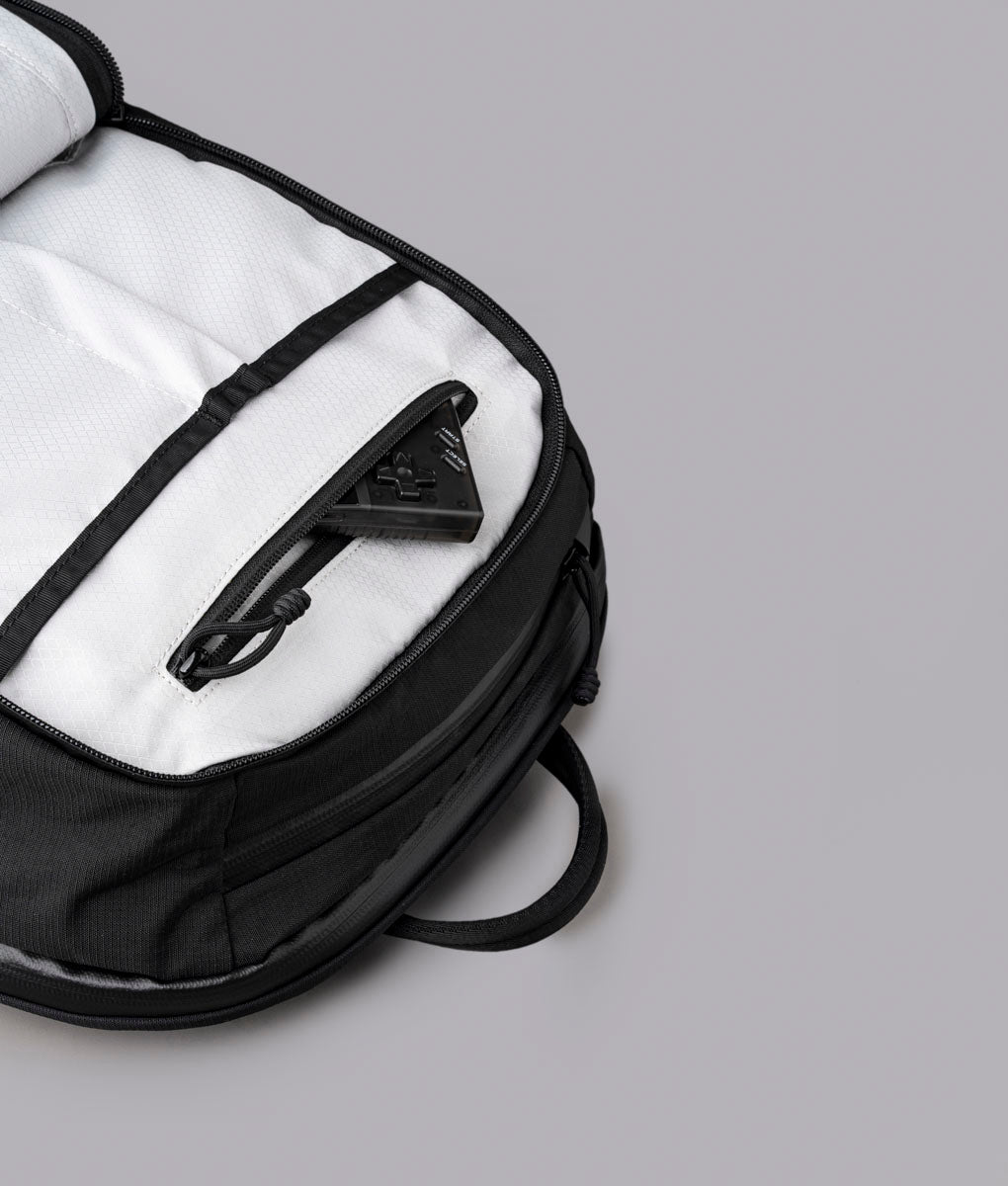 ALPAKA（アルパカ）　ELEMENTS BACKPACK PRO AXOFLUX