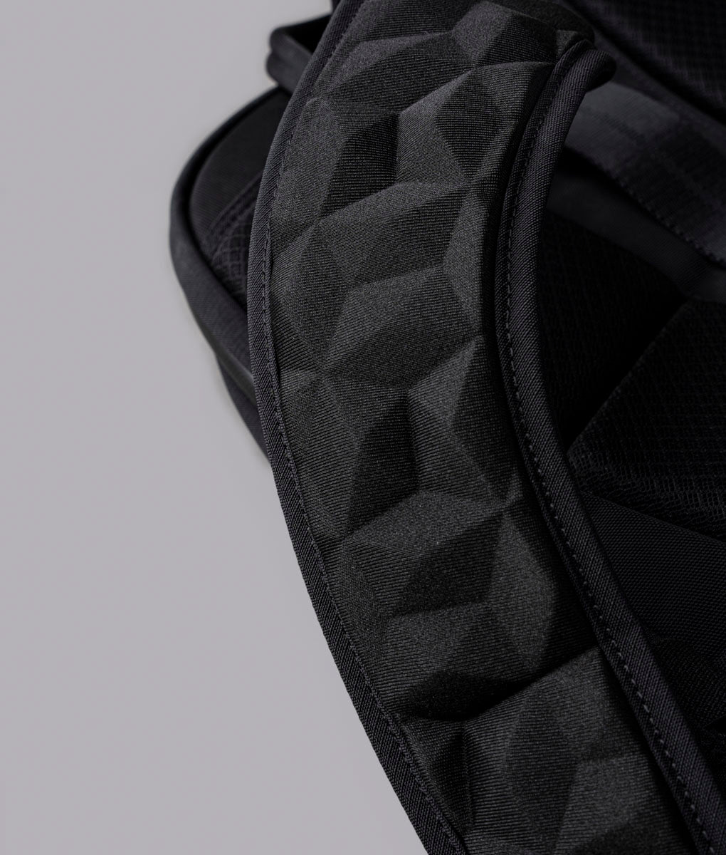 ALPAKA（アルパカ）　ELEMENTS BACKPACK PRO AXOFLUX