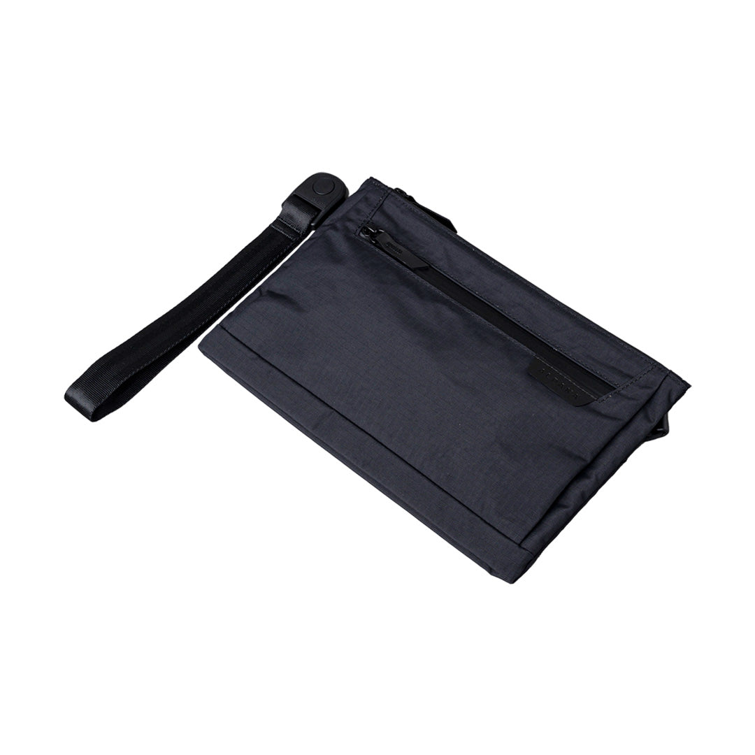 ALPAKA（アルパカ）　ZIP POUCH MAX V2