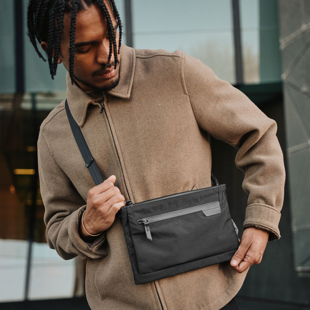 ALPAKA（アルパカ）　ZIP POUCH MAX V2