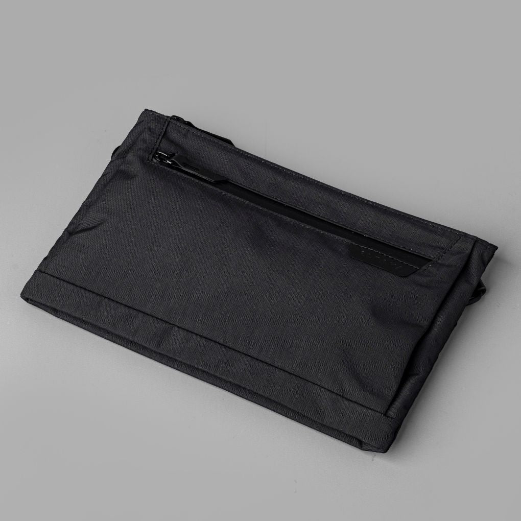 ALPAKA（アルパカ）　ZIP POUCH MAX V2