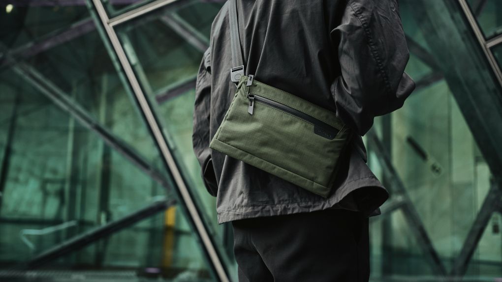 ALPAKA（アルパカ）　ZIP POUCH MAX V2