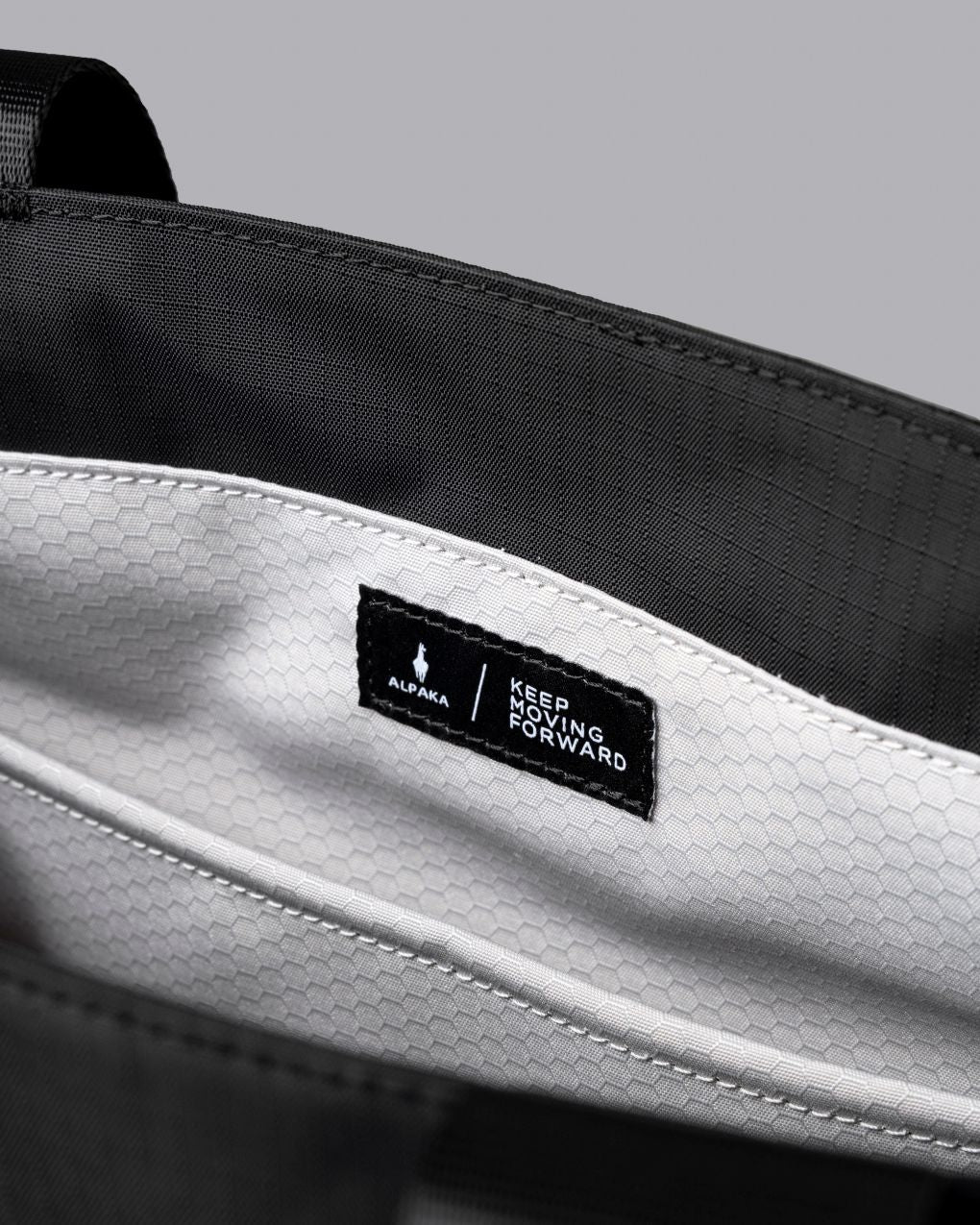 ALPAKA（アルパカ）　ELEMENTS TOTE | Mサイズ