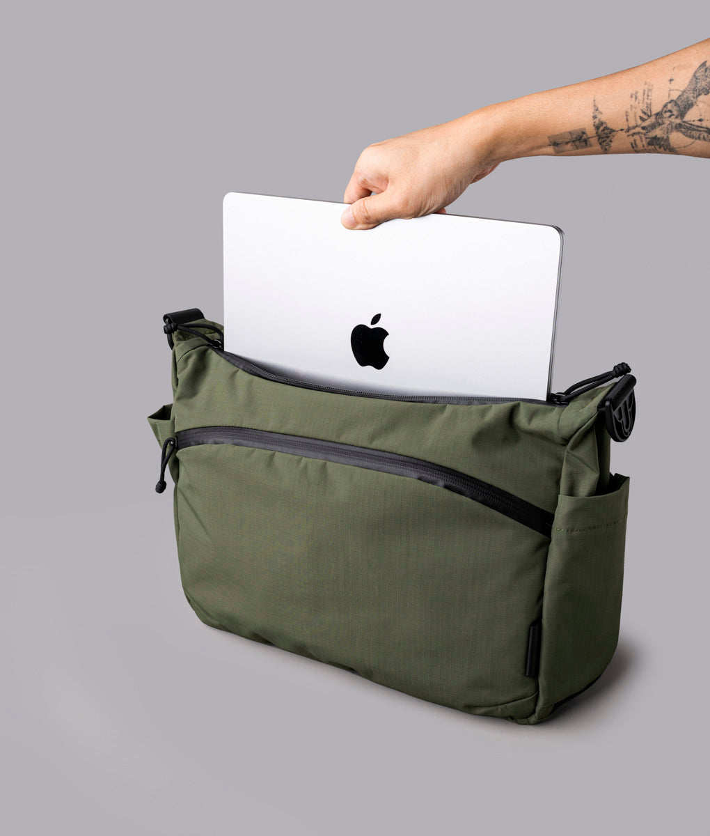 ALPAKA（アルパカ）　FLIGHT SATCHEL